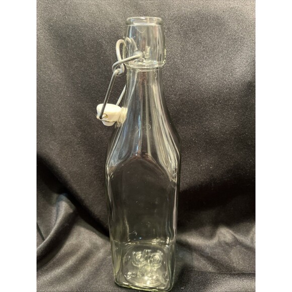 VTG AB Bev. Co. Square Glass Bottle Pitcher Jug with Metal Lock Lid Clear 12” - Picture 6 of 10